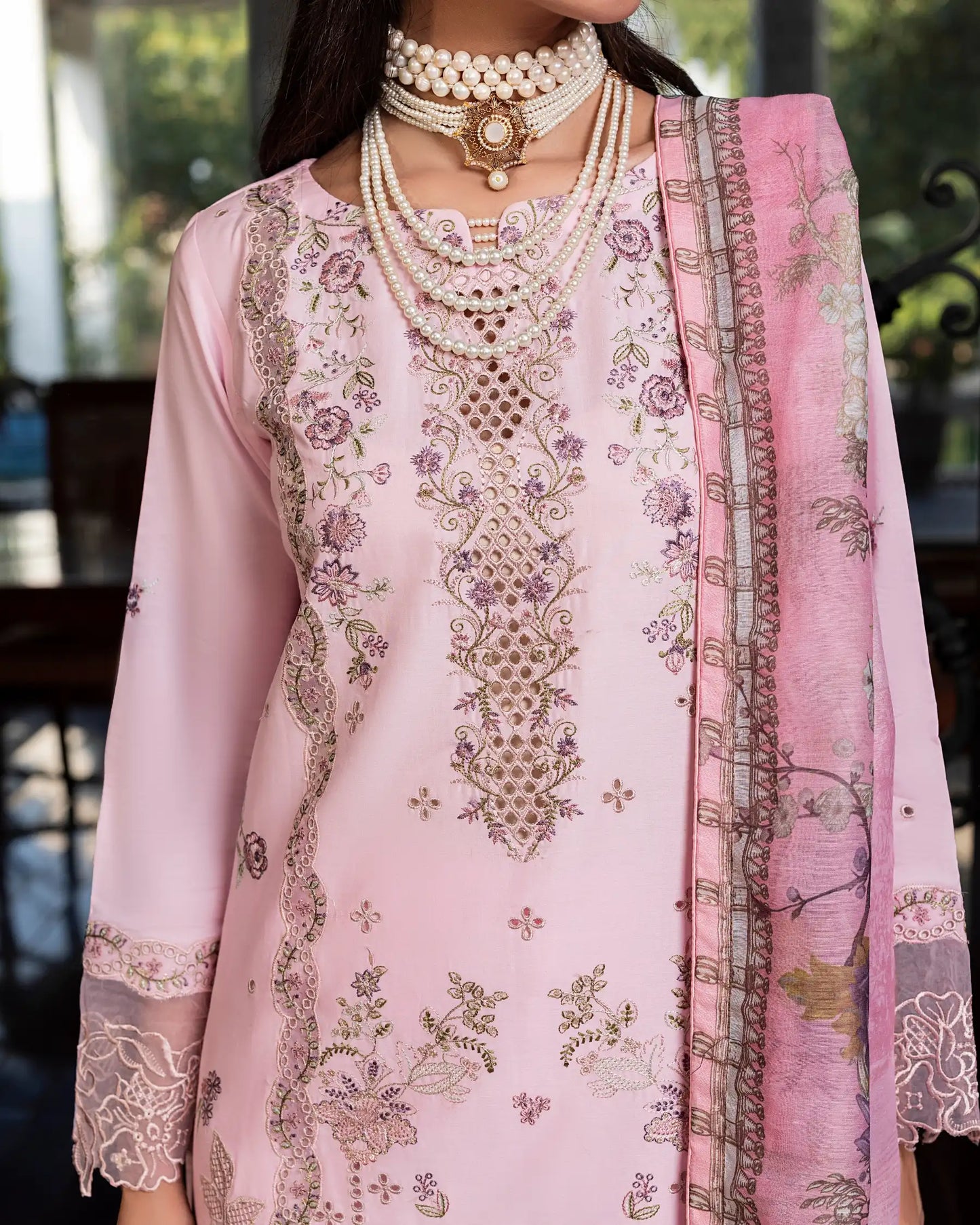 GP-LW-004 – Stitched 3-Piece Embroidered Lawn Suit with Digital Printed Dupatta