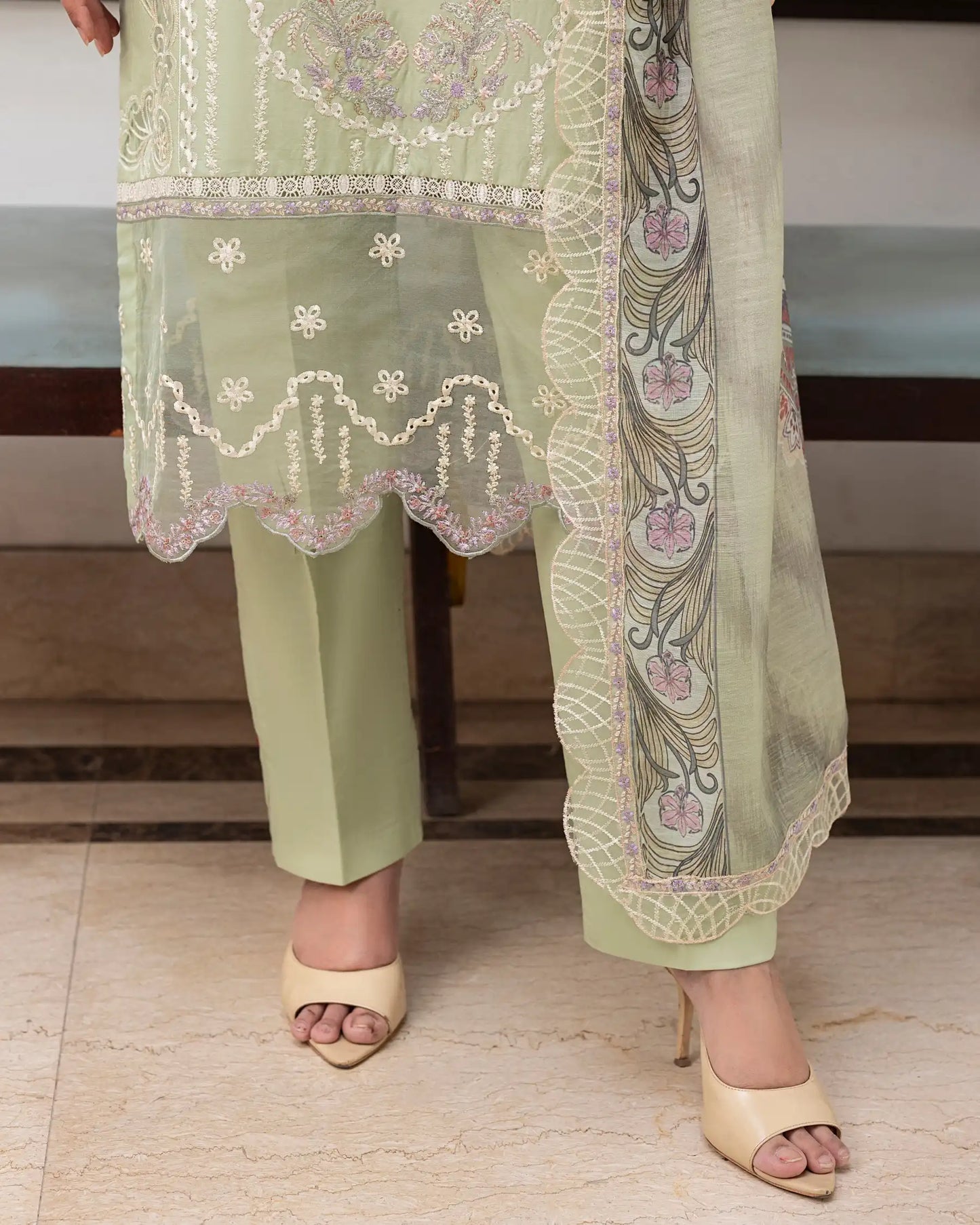 GP-LW-006 – Stitched 3-Piece Embroidered Lawn Suit with Digital Printed Dupatta
