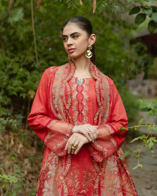 GP-LW-010 – Stitched 3 Piece Embroidered Lawn Suit with Digital Printed Dupatta