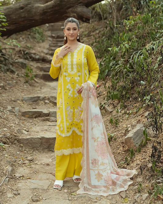 GP-LW-009 – Stitched 3 Piece Embroidered Lawn Suit with Digital Printed Dupatta